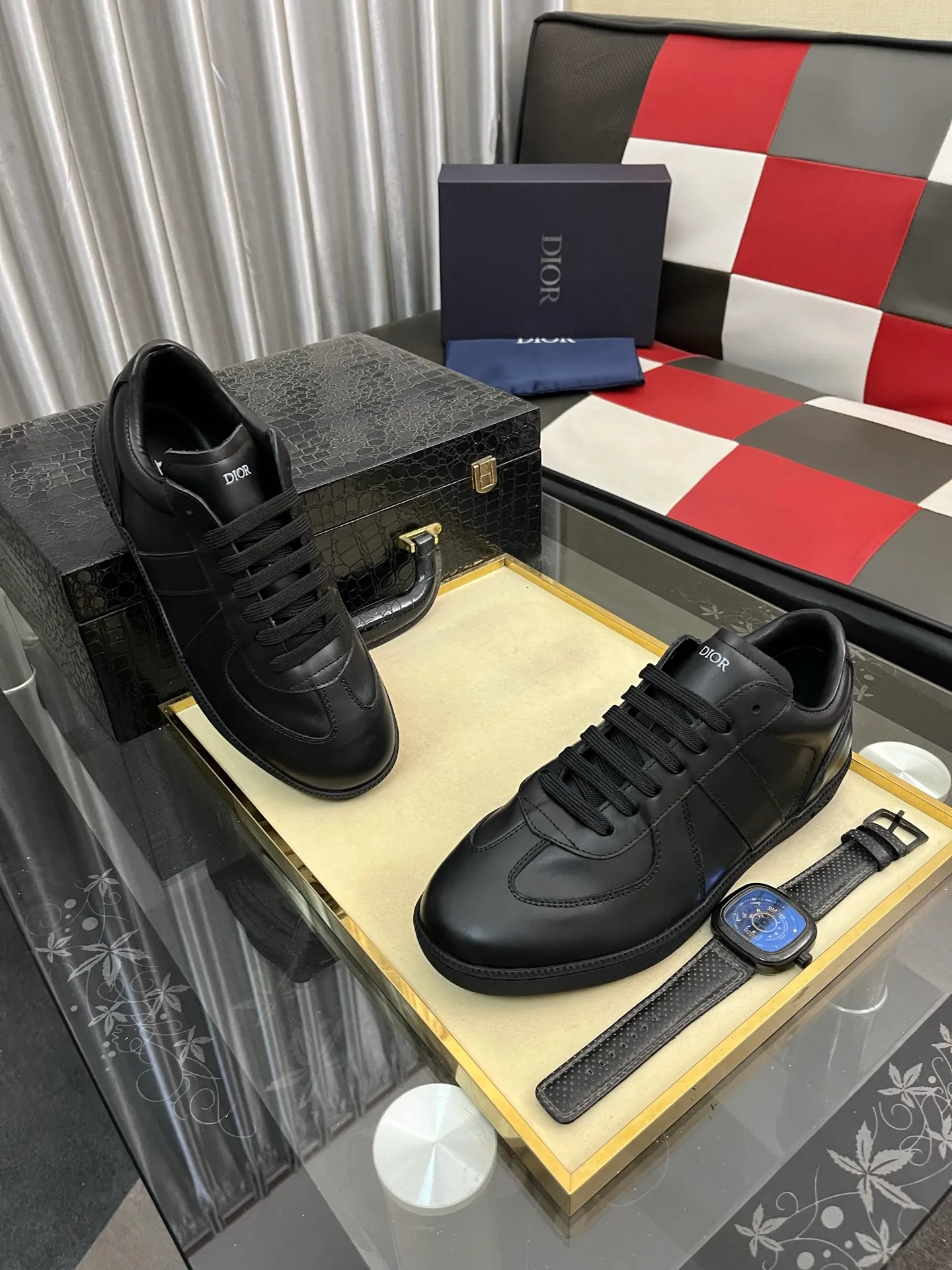 Men's shoes💰380⌚️⌚️[Dior] Dior's new men's genuine leather casual shoes, the highest version on the market, any comparison is welcome🆚! The original leather has excellent texture and is super high-end! Fetal sheep net lining imported from Italy, removable pad! Luxurious materials and fine workmanship, highly recommended! Code number: 38-44